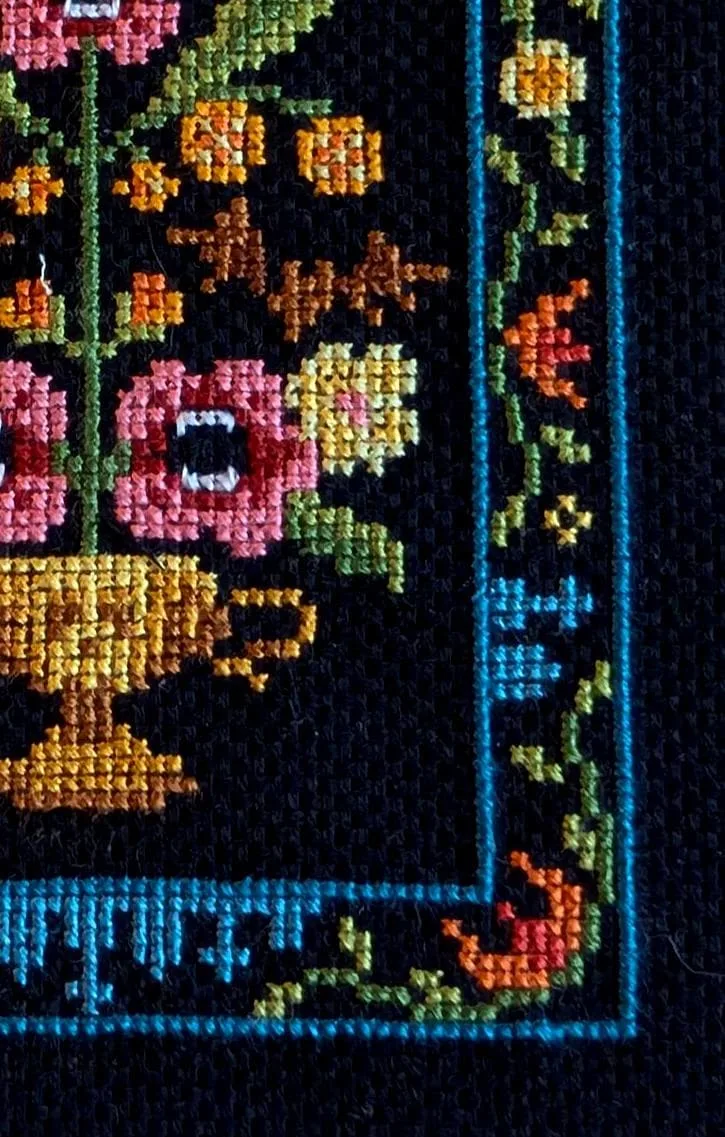 Fangs cross-stitch pattern — view 2